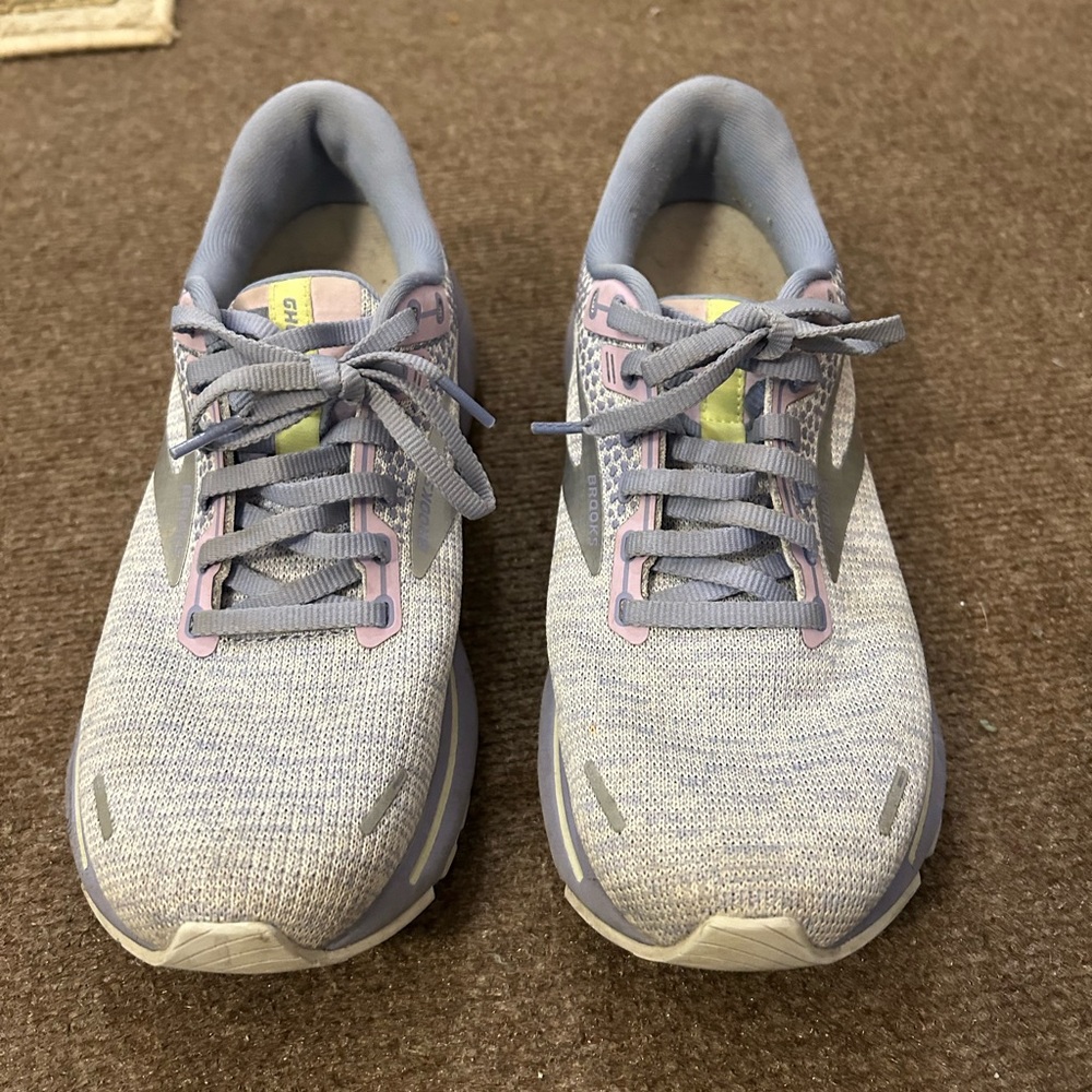 Brooks Ghost 14 WOMENS Size 9